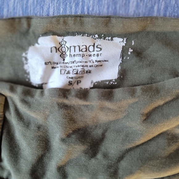 Maternity Bottoms Set - Picture 4 of 5